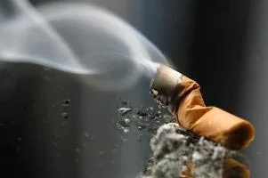 10 اثر مخرب سیگار بر ظاهر شما!!!