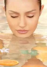 سیاهی و تیرگی ناحیه تناسلی و دیگر اندامها