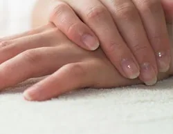 علت اصلی پوسته پوسته شدن ناخن ها