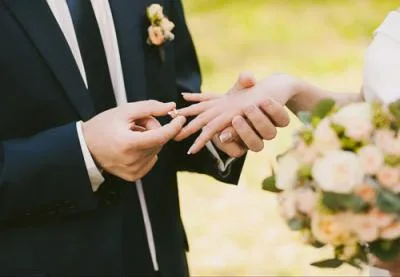 اختلاف سن در ازدواج از چه قدر به بالا بد است؟