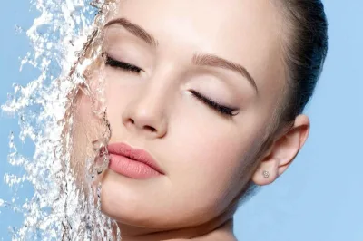 ساده ترین روش برای داشتن ساده ترین روش برای داشتن پوستی شفافف