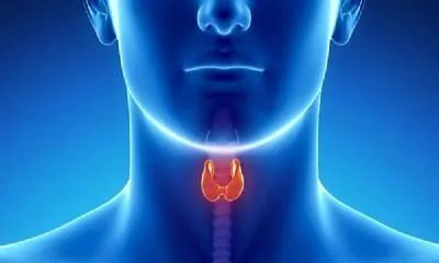 خطرات احتمالی ناشی از عمل جراحی برداشتن غده تیرویید