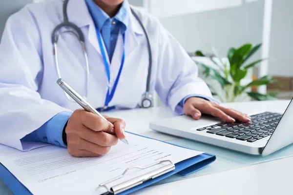 ماهیت قانونی و ساختار فنی پرونده سلامت طب کار