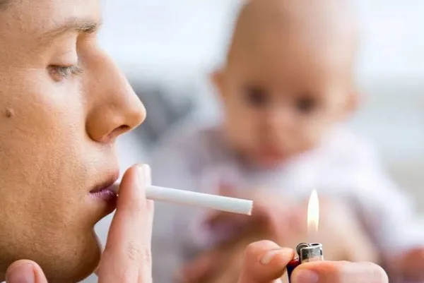 قرار گرفتن نوزاد در معرض دود سیگار