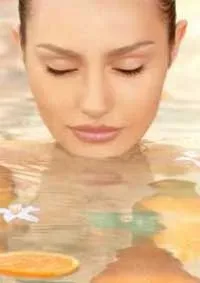 سیاهی و تیرگی ناحیه تناسلی و دیگر اندامها