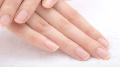 چگونه ناخن های بلندی داشته باشیم؟