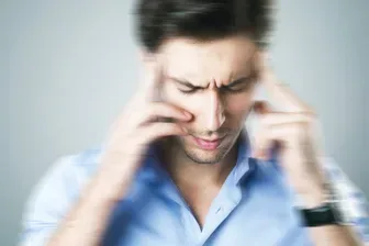 هنگام سرگیجه، این 4 گروه غذایی را هرگز نخورید